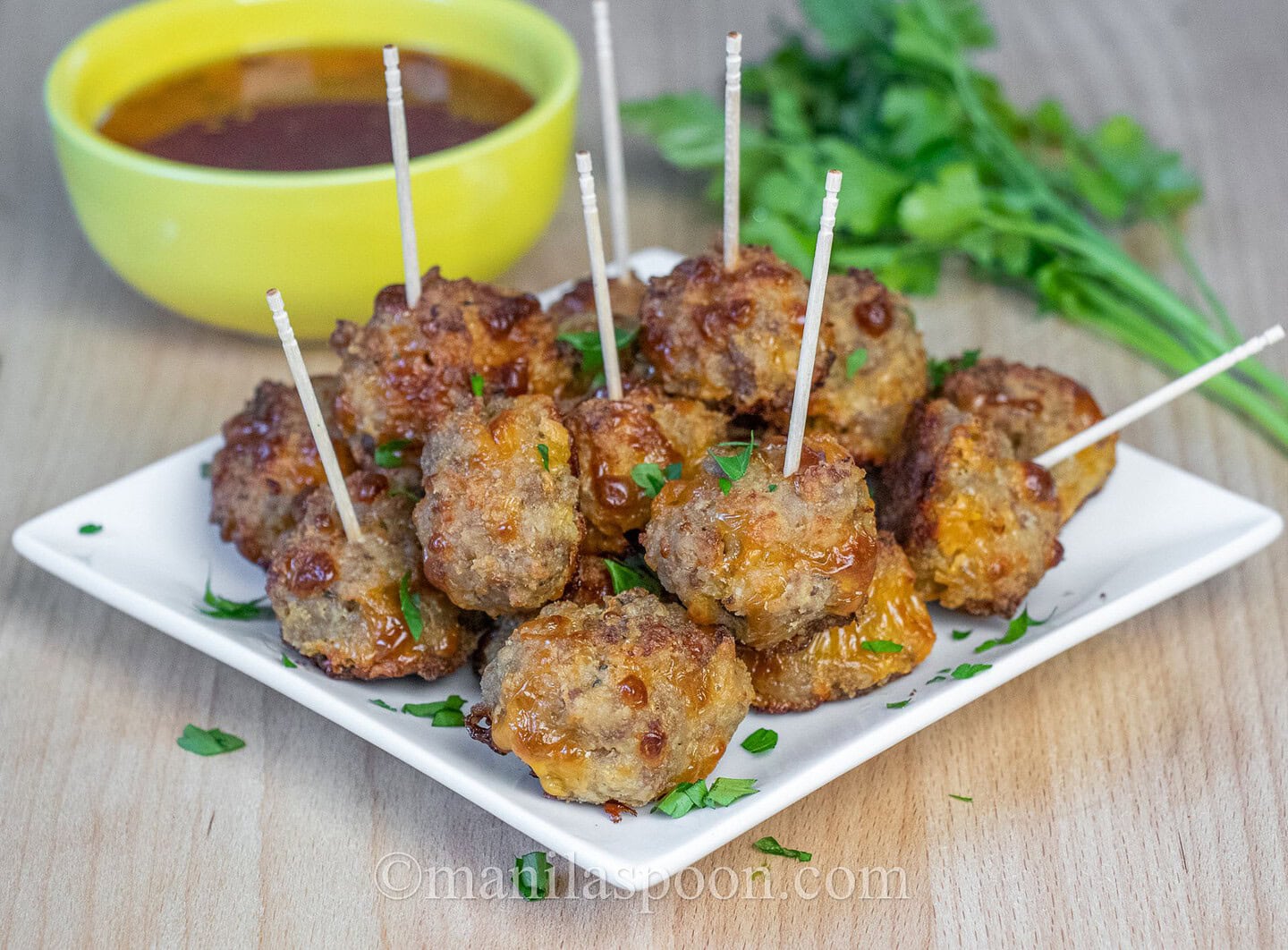 Easy Cheesy Sausage Balls